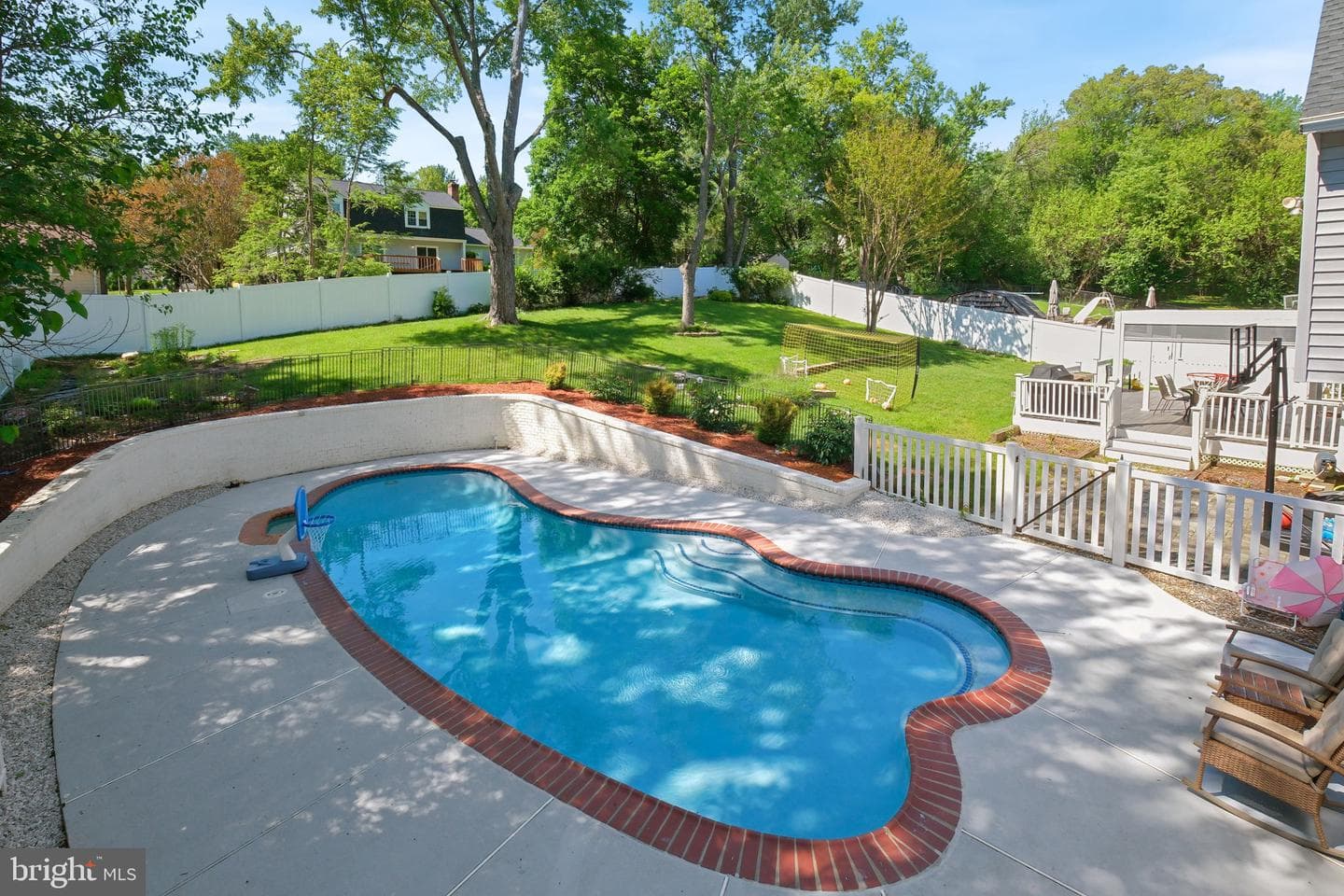 13716 Lockdale Road photo 32