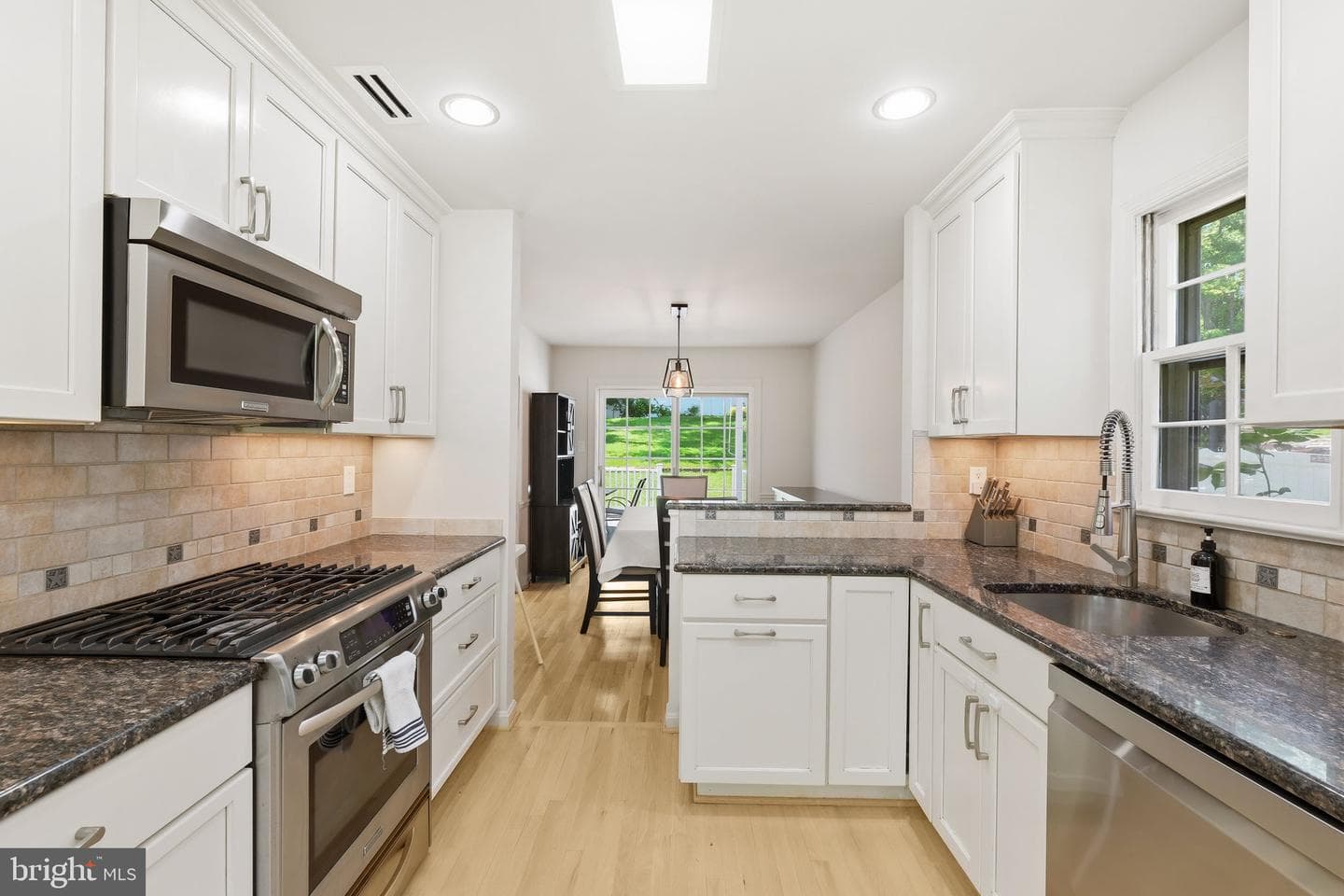 13716 Lockdale Road photo 6