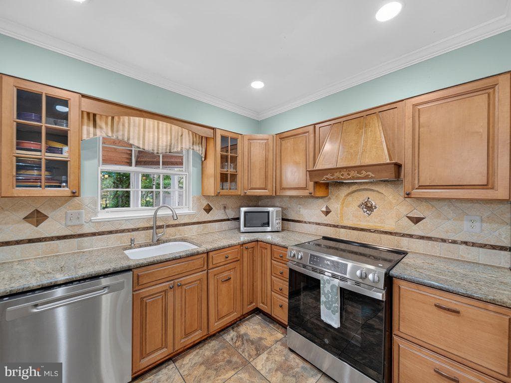9413 Vineyard Haven Drive photo 23