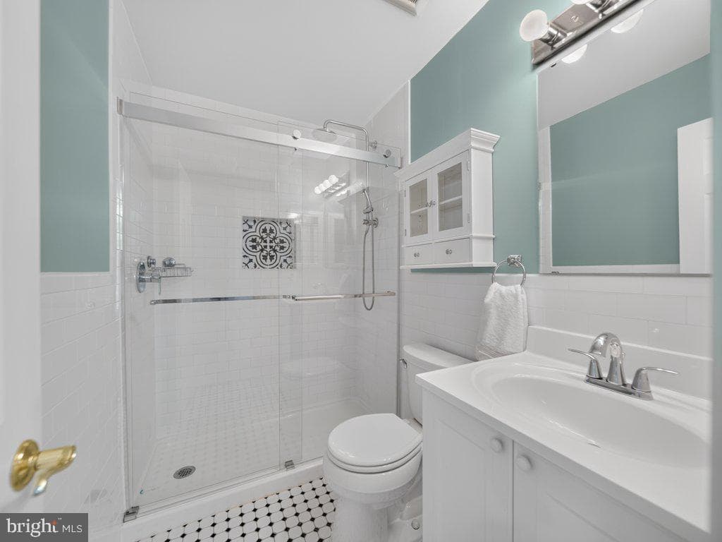 9413 Vineyard Haven Drive photo 37