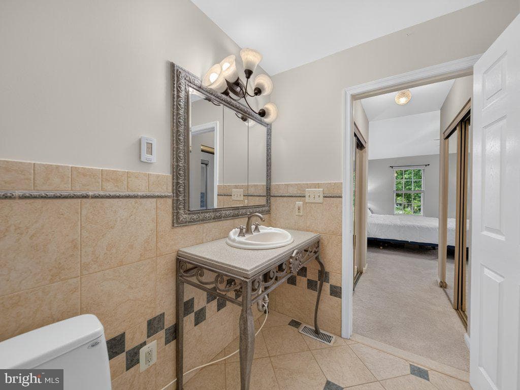 9413 Vineyard Haven Drive photo 44