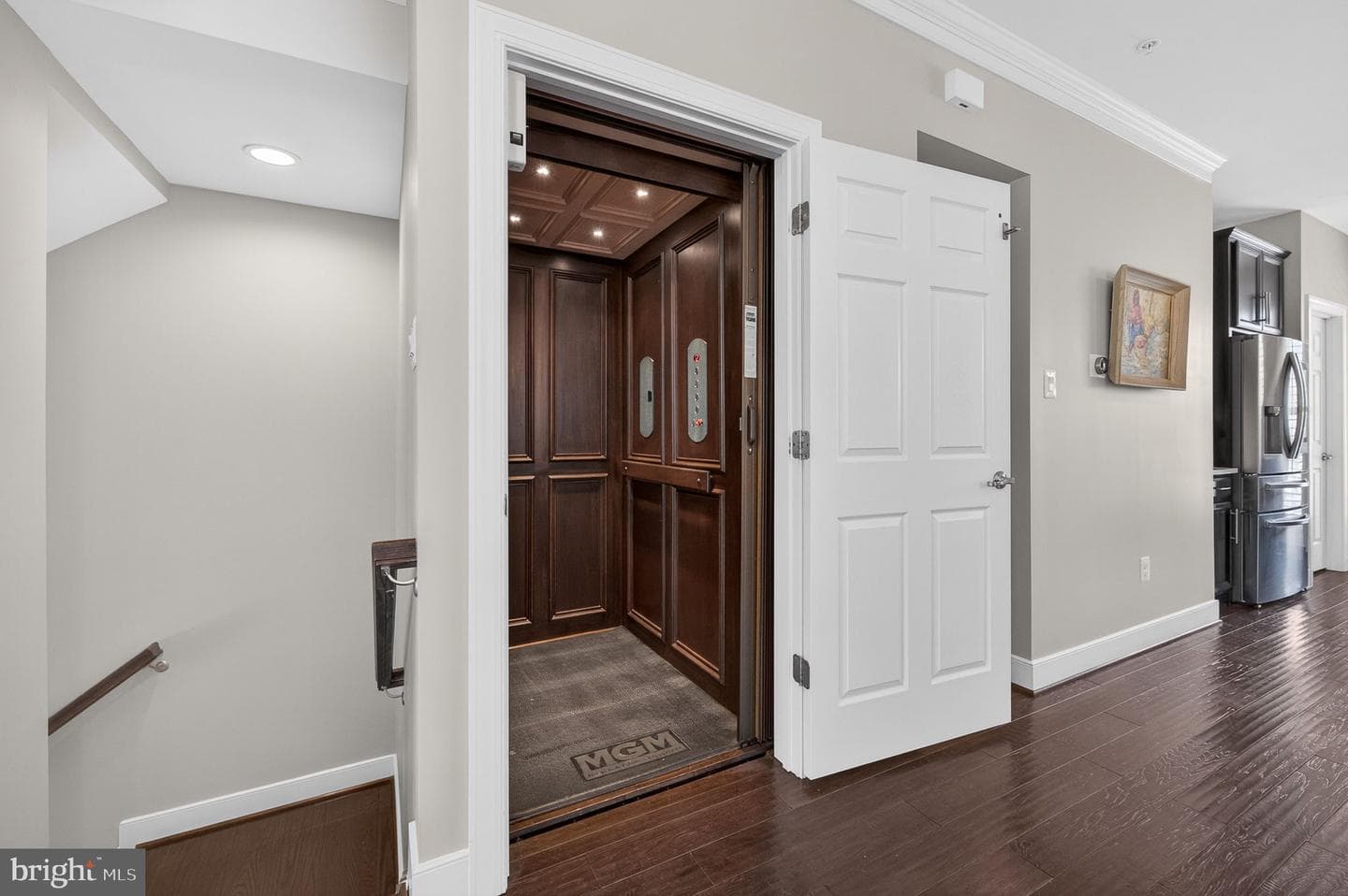 310 Crown Park Avenue photo 11