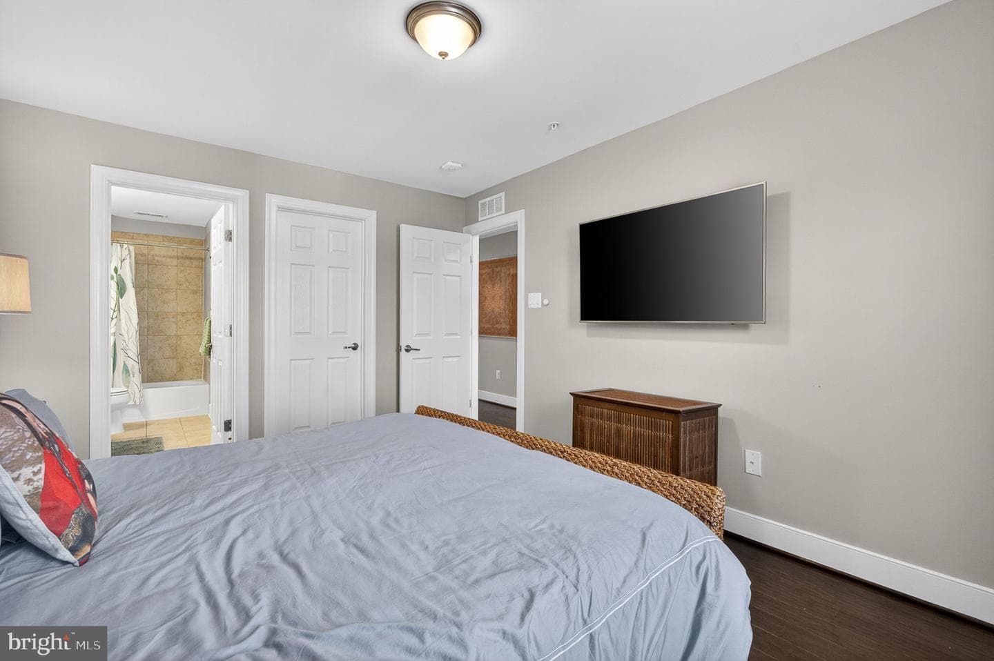 310 Crown Park Avenue photo 46