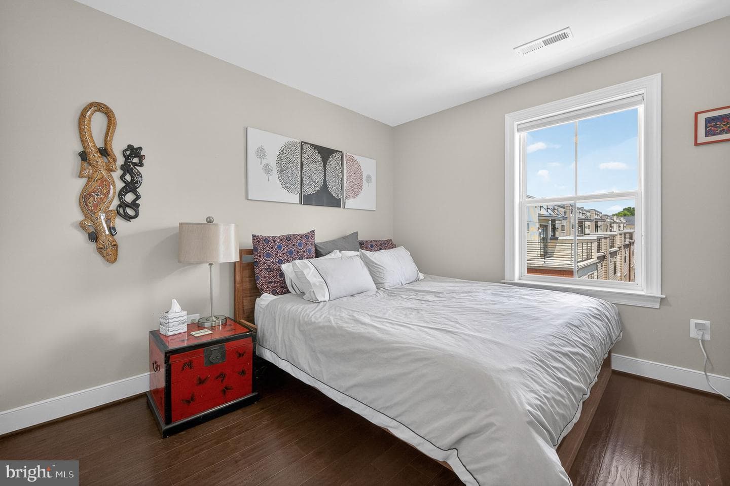 310 Crown Park Avenue photo 48