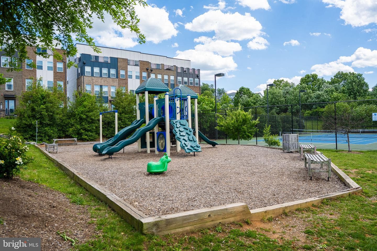 310 Crown Park Avenue photo 67