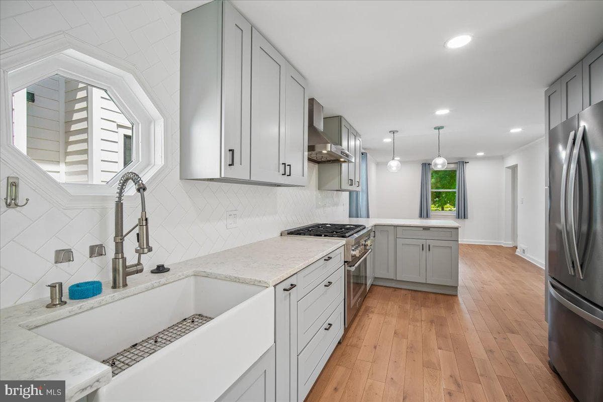 5304 Sherrill Avenue photo 8