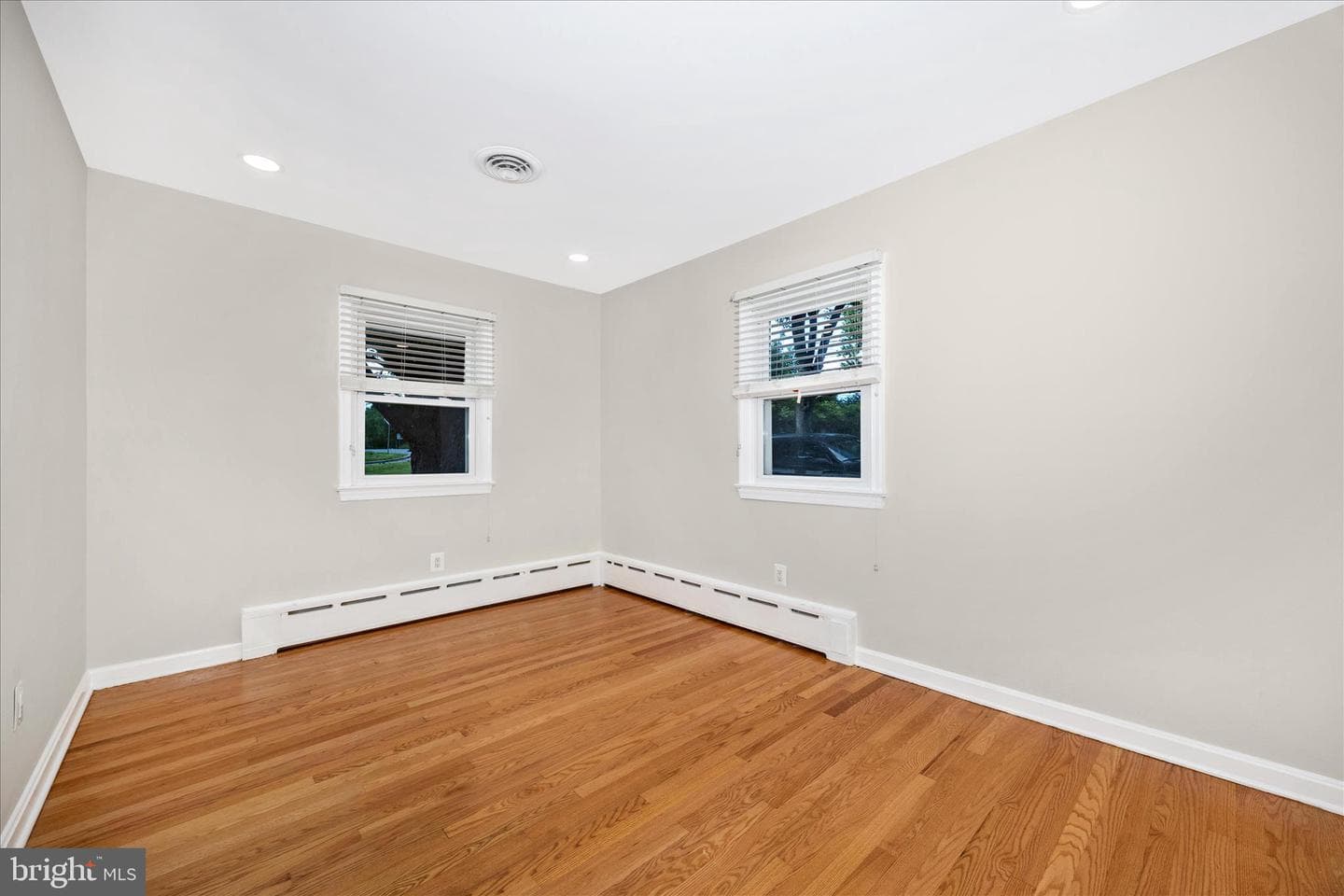 16215 Redland Road photo 19
