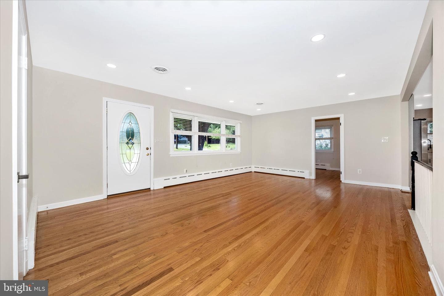16215 Redland Road photo 4