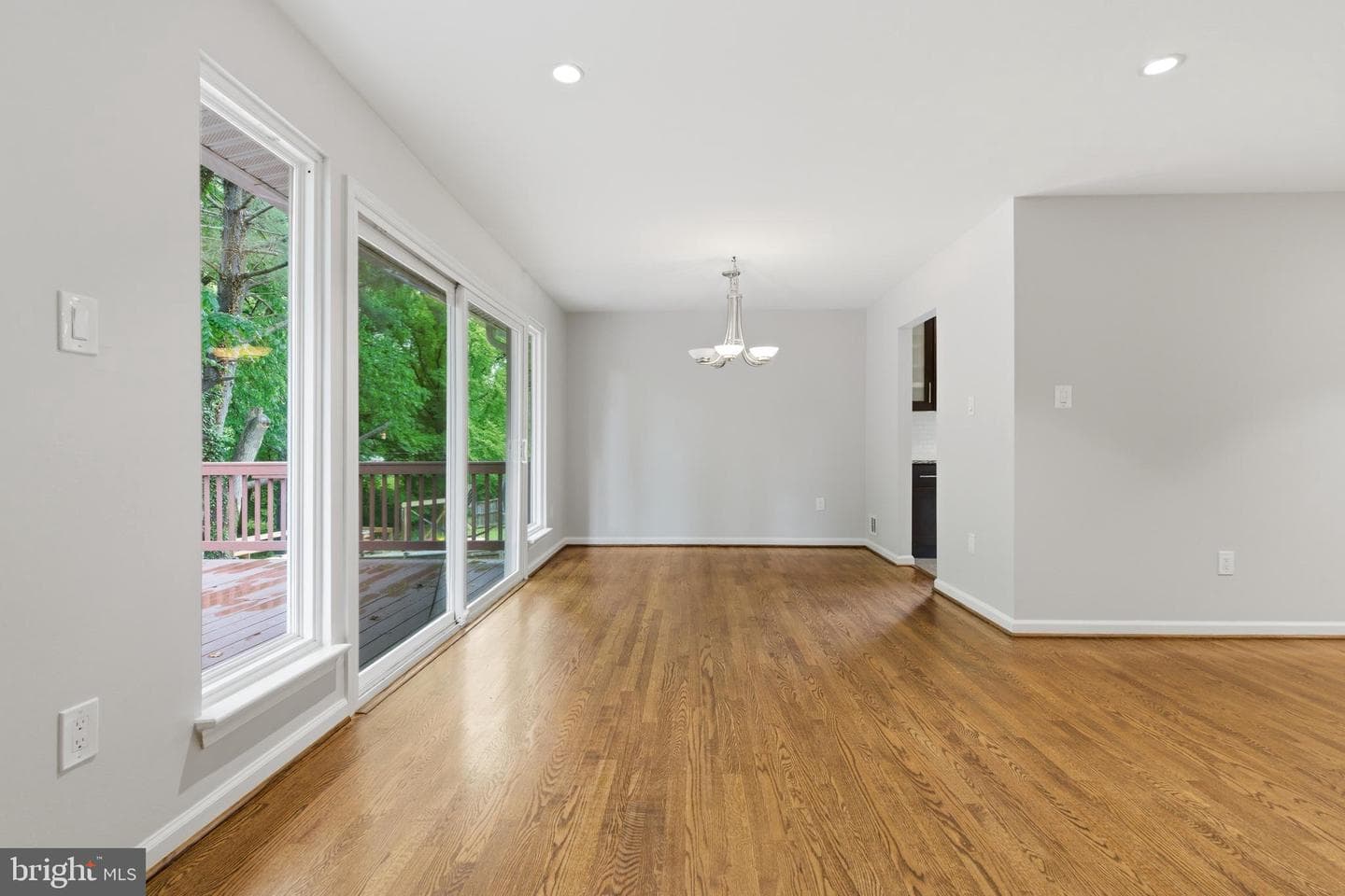 14114 Arctic Avenue photo 11