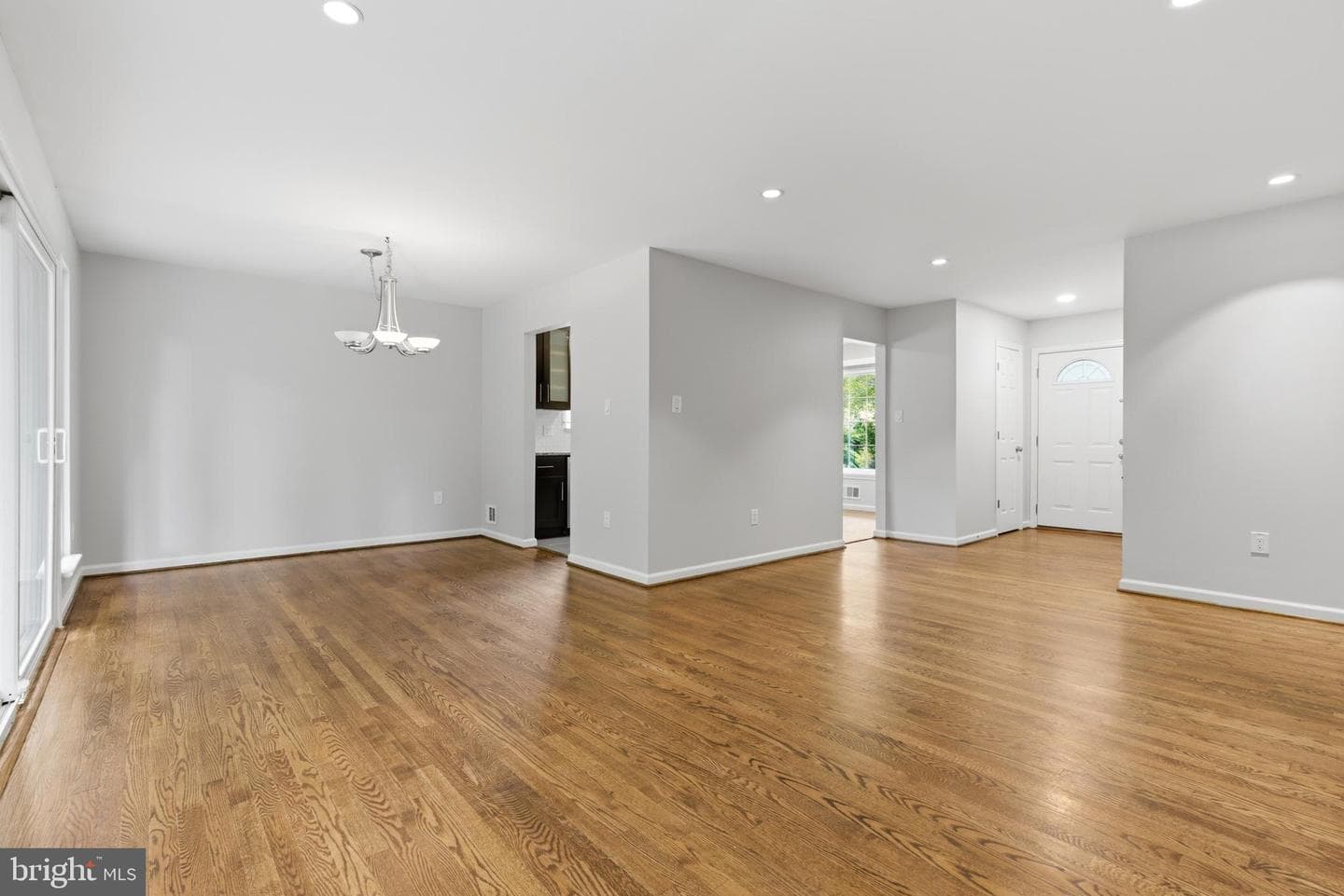 14114 Arctic Avenue photo 14
