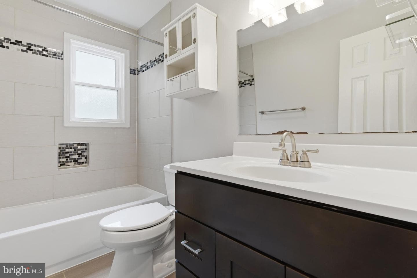 14114 Arctic Avenue photo 28