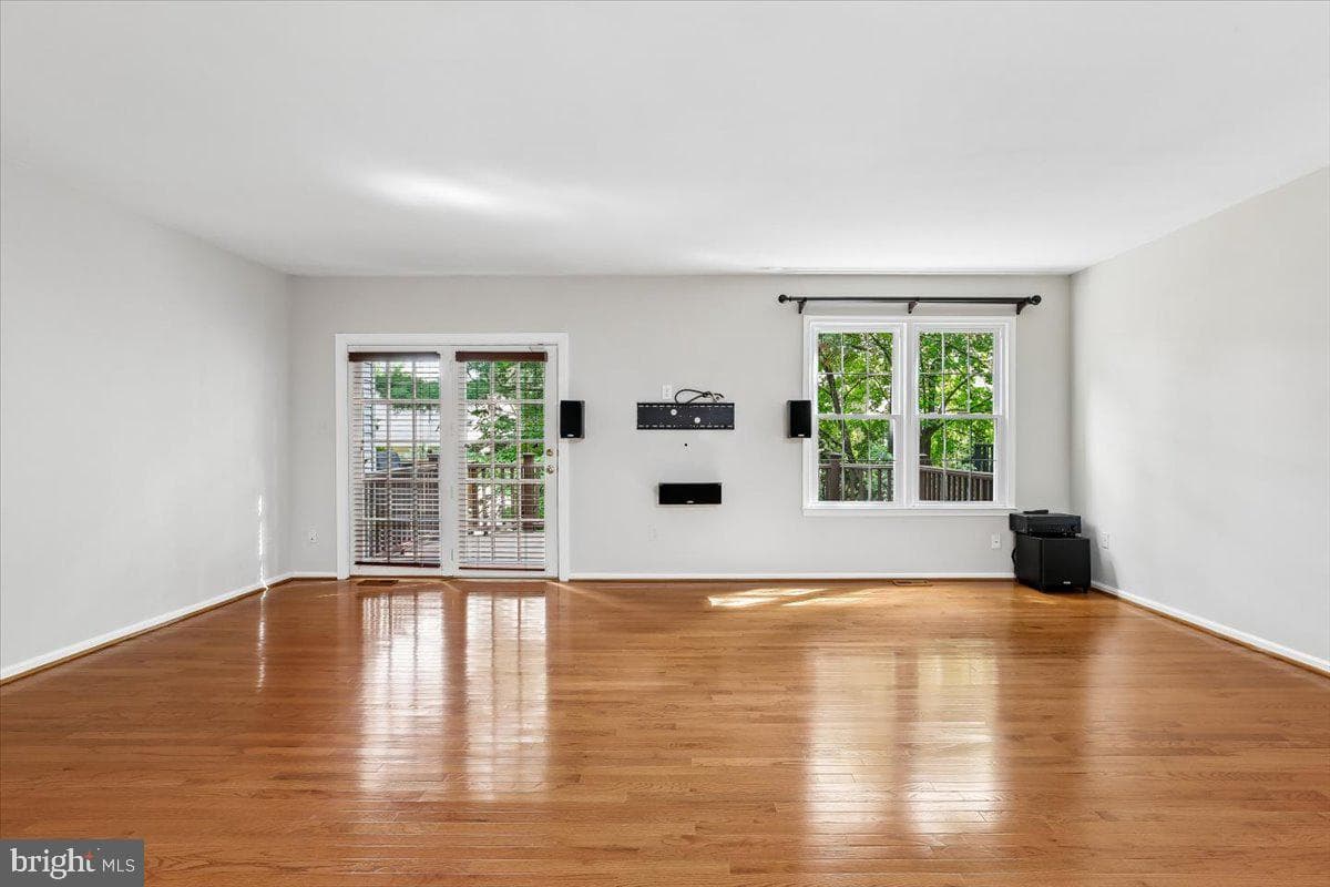 6024 Loganwood photo 16