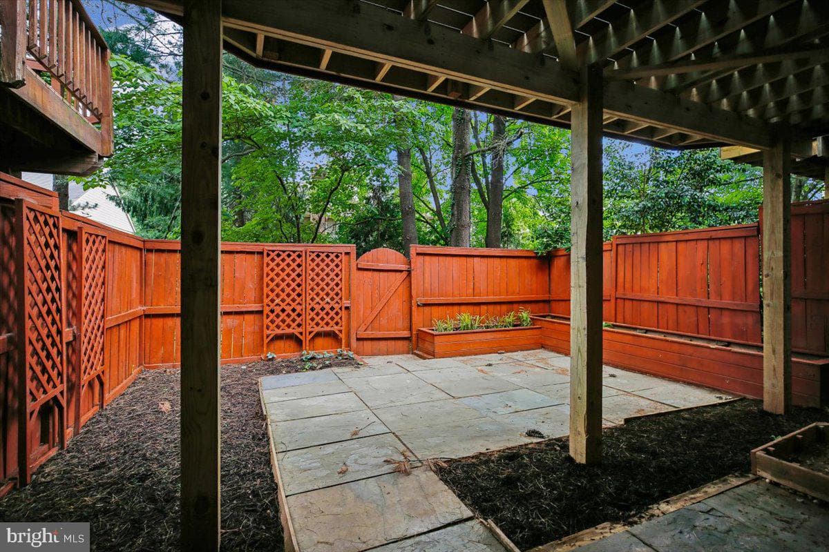 6024 Loganwood photo 66