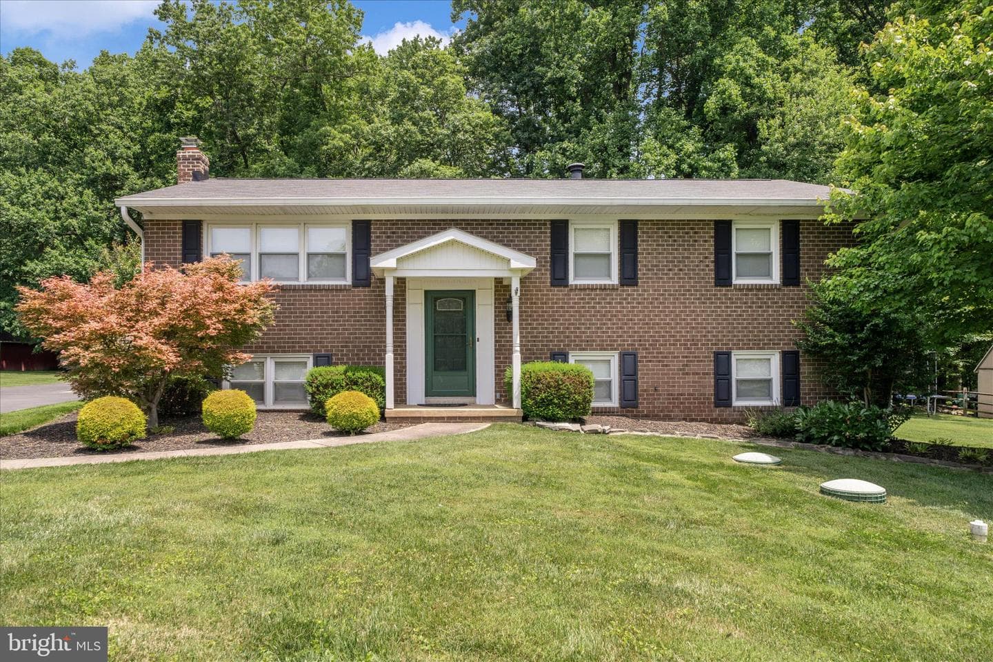 8705 Woodfield Court photo 5