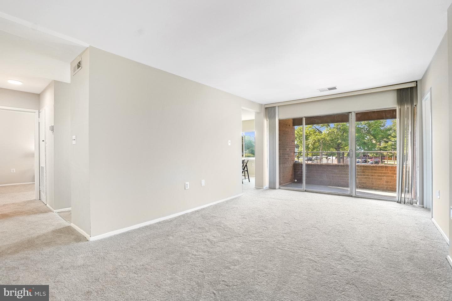 450 Girard Street #304 photo 4