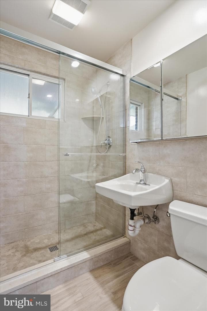 1014 Scott Avenue photo 10