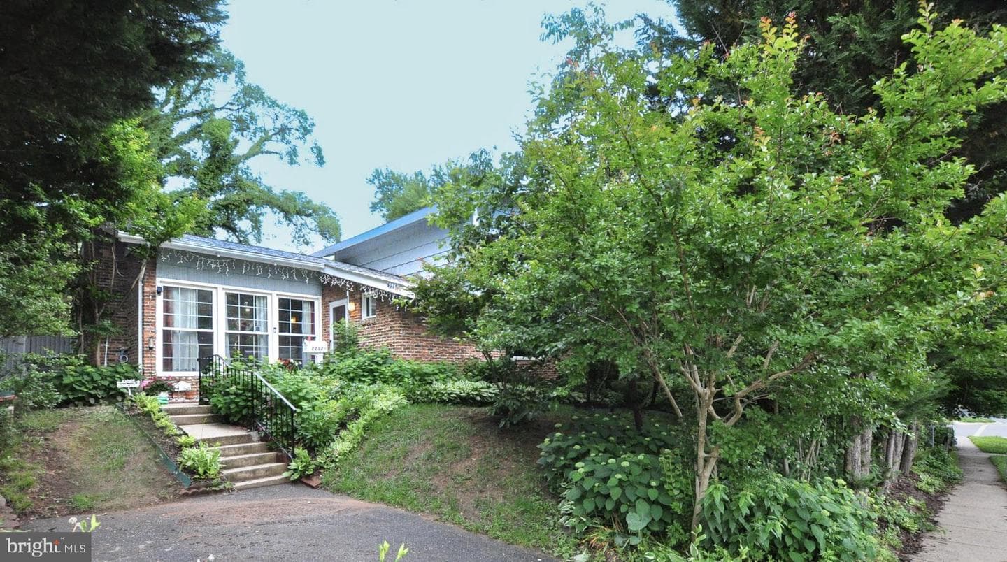 2212 Mcauliffe Drive photo 3