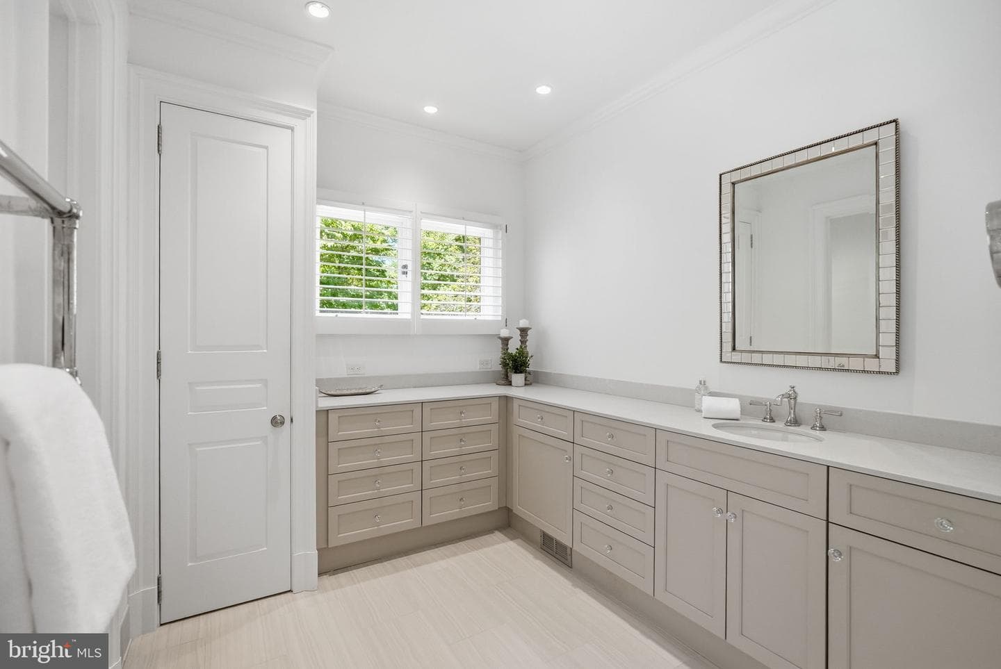 8917 Harvest Square Court photo 28