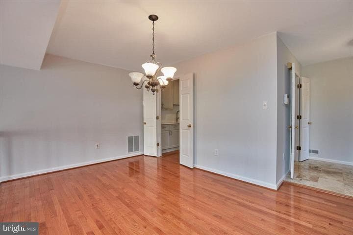 4836 Cloister Drive photo 8