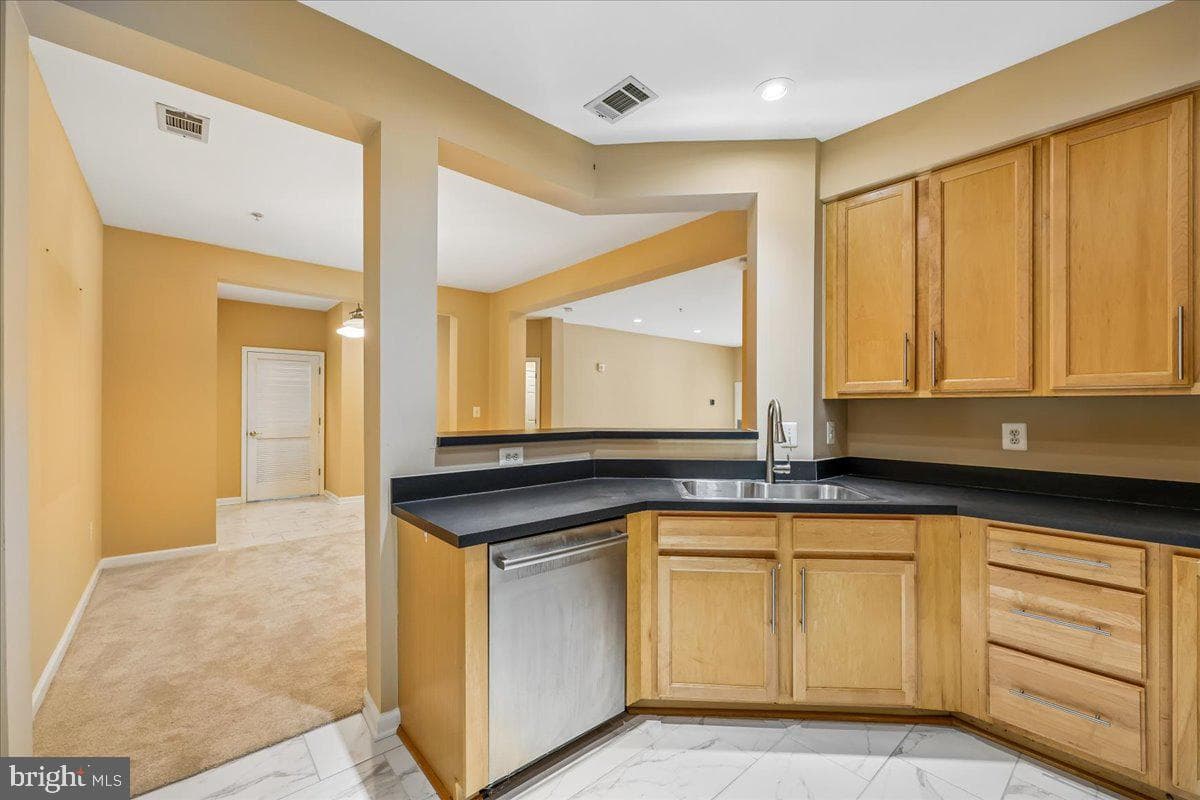 311 High Gables Drive #101 photo 12