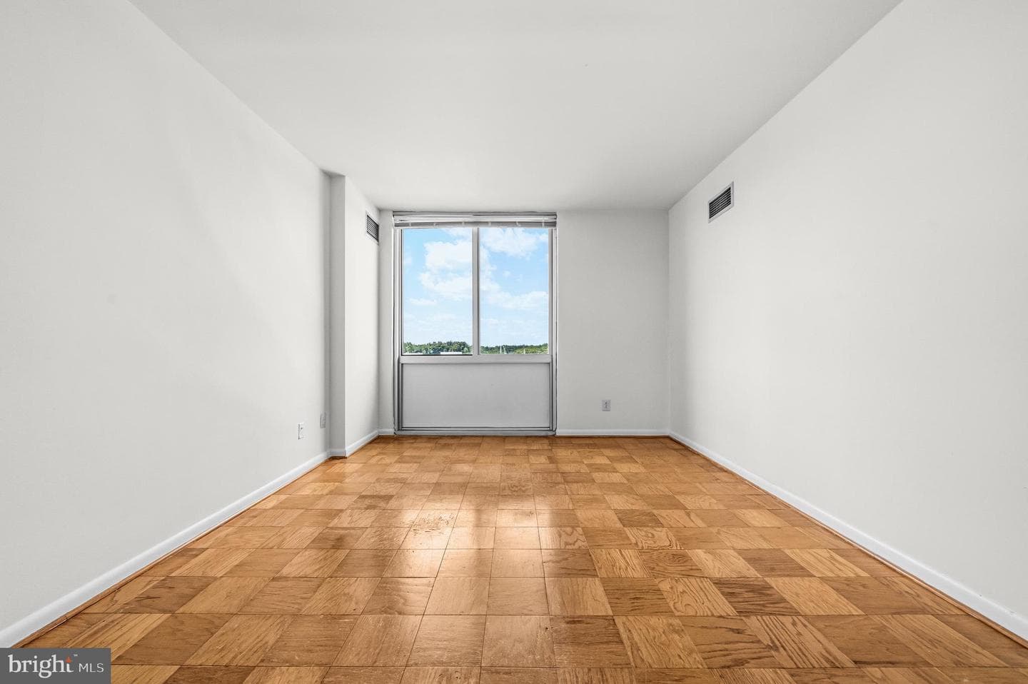 5101 River Road #1103 photo 11