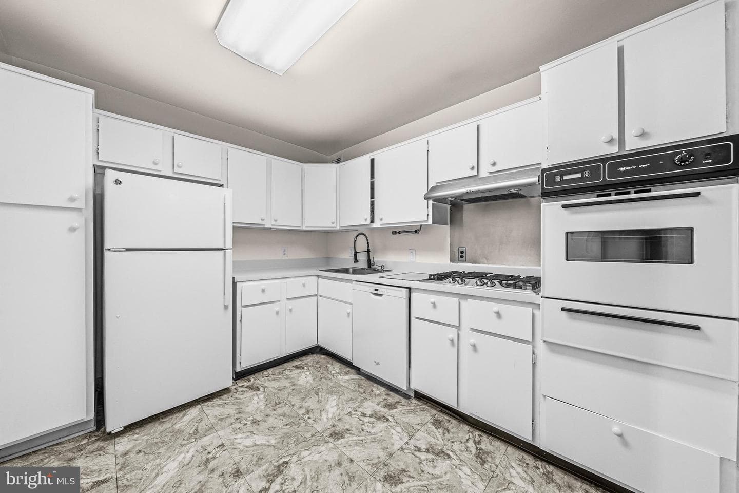 5101 River Road #1103 photo 26