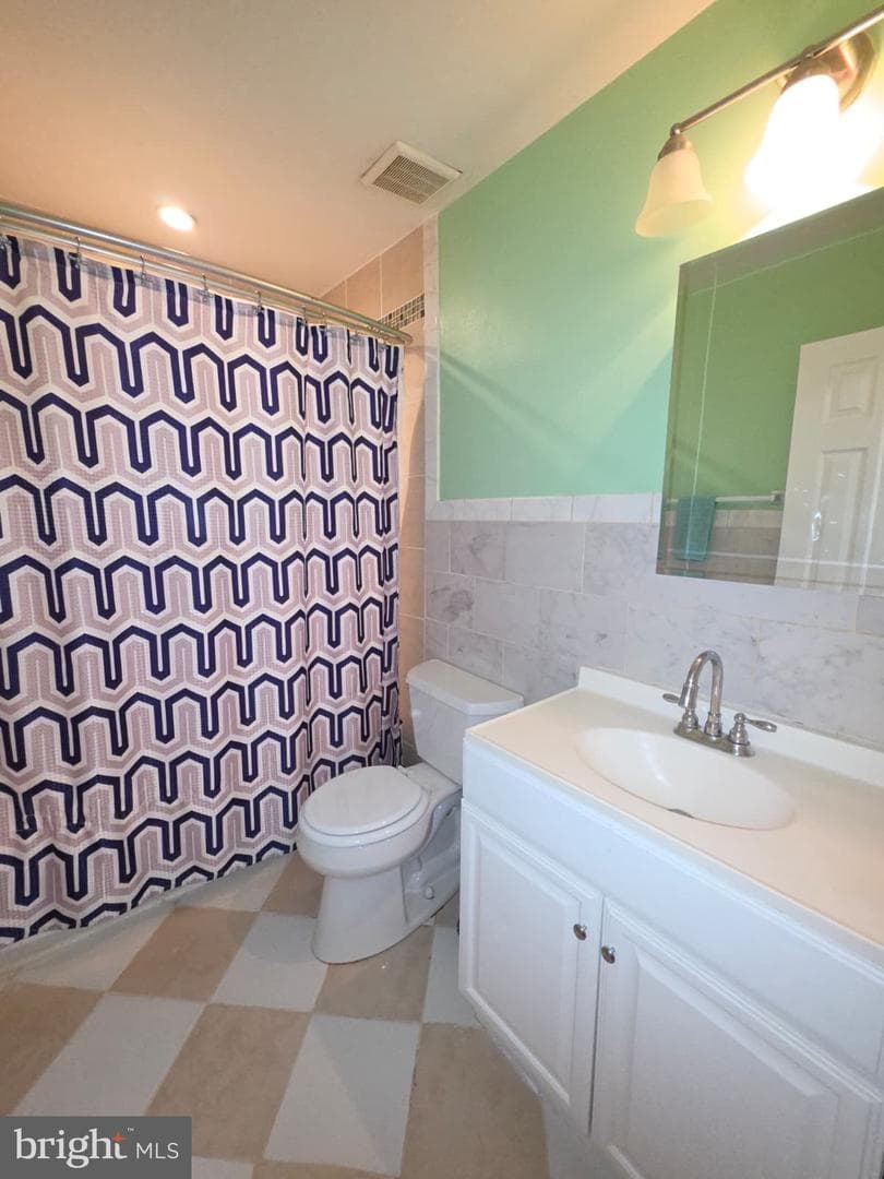 9105 Chesley Knoll Court photo 21