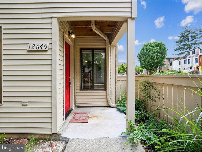 18645 Nathans Place photo 3