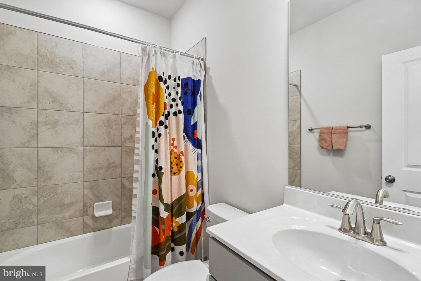 139 Dickenson Drive photo 32