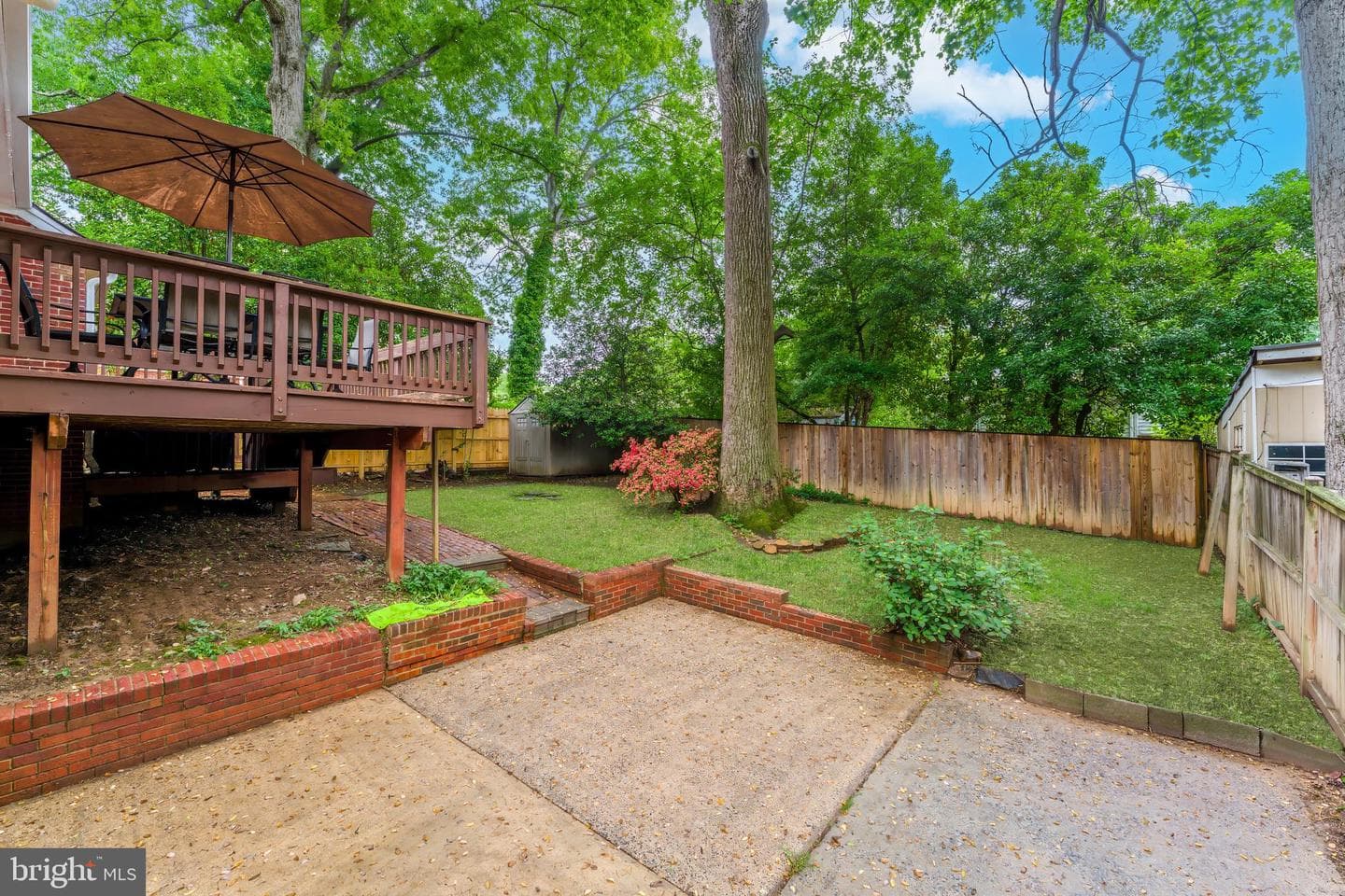 110 Lynnmoor Drive photo 18