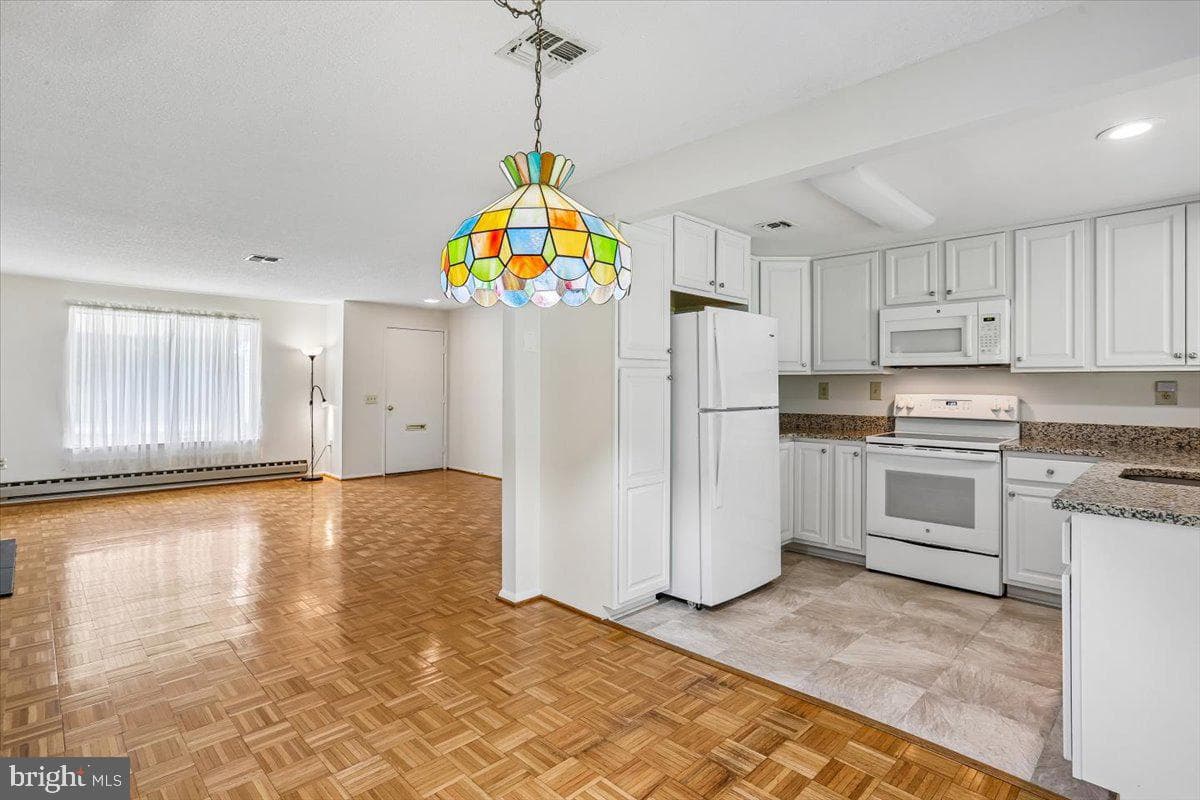 15133 Vantage Hill Road #7-C photo 5
