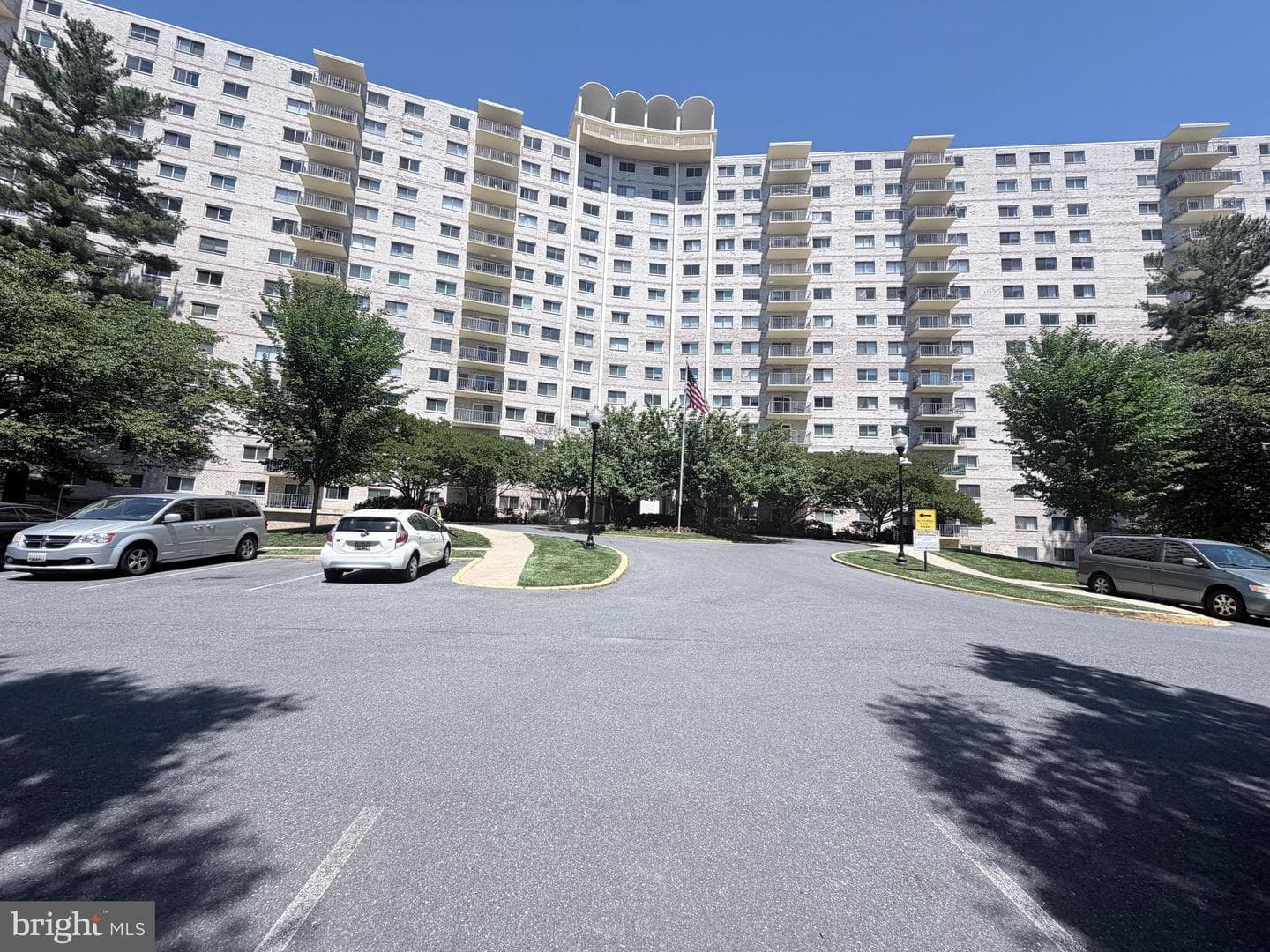 1121 University Boulevard W #1402-B photo 11