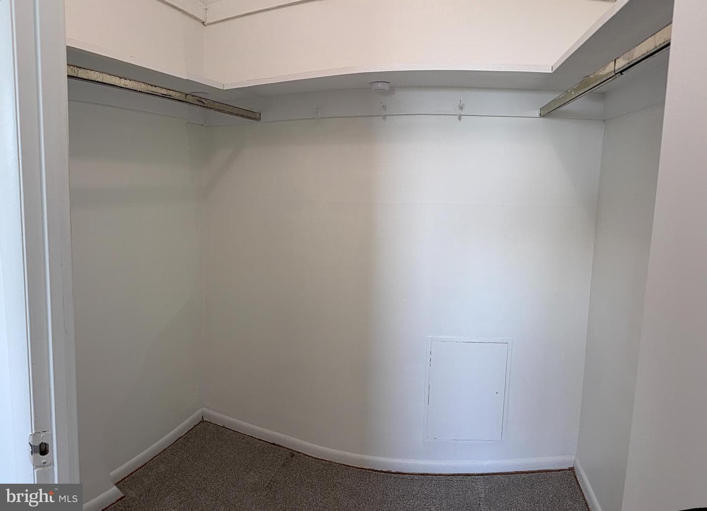 1121 University Boulevard W #1402-B photo 26