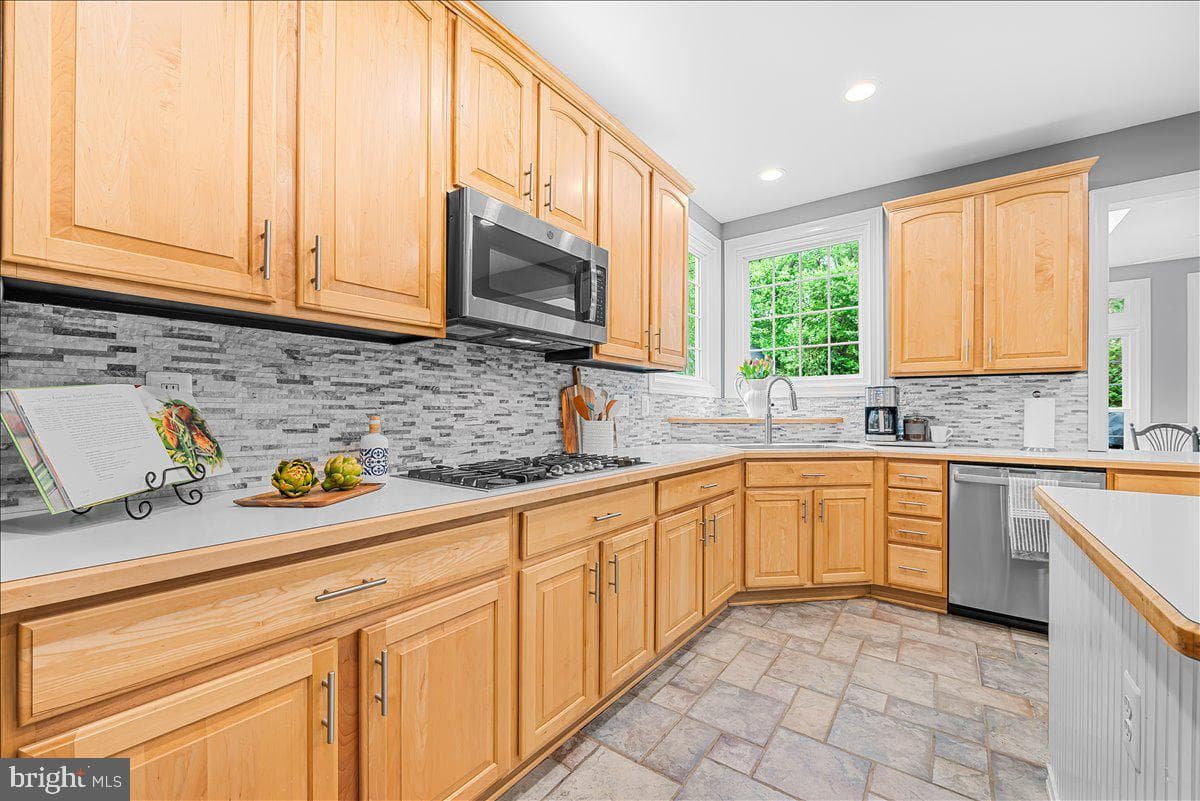 9653 Watkins Road photo 20
