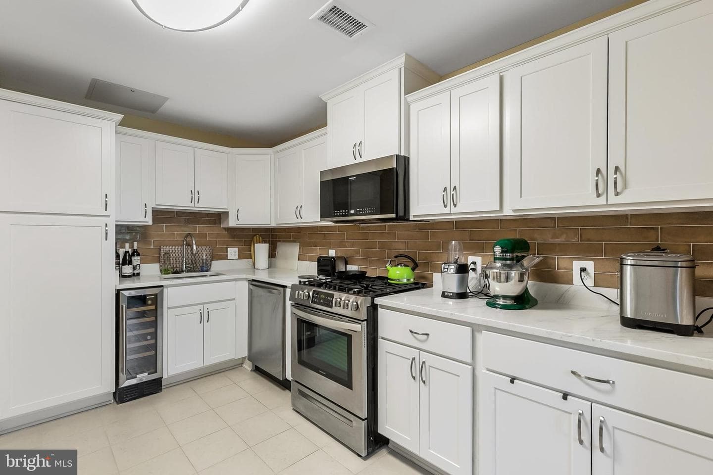 824 Quince Orchard Boulevard #201 photo 13