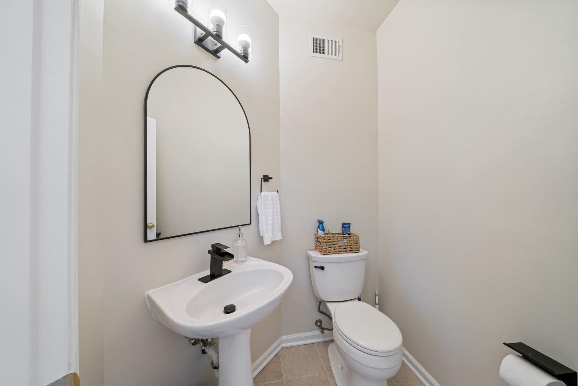 13916 Lullaby Road photo 15