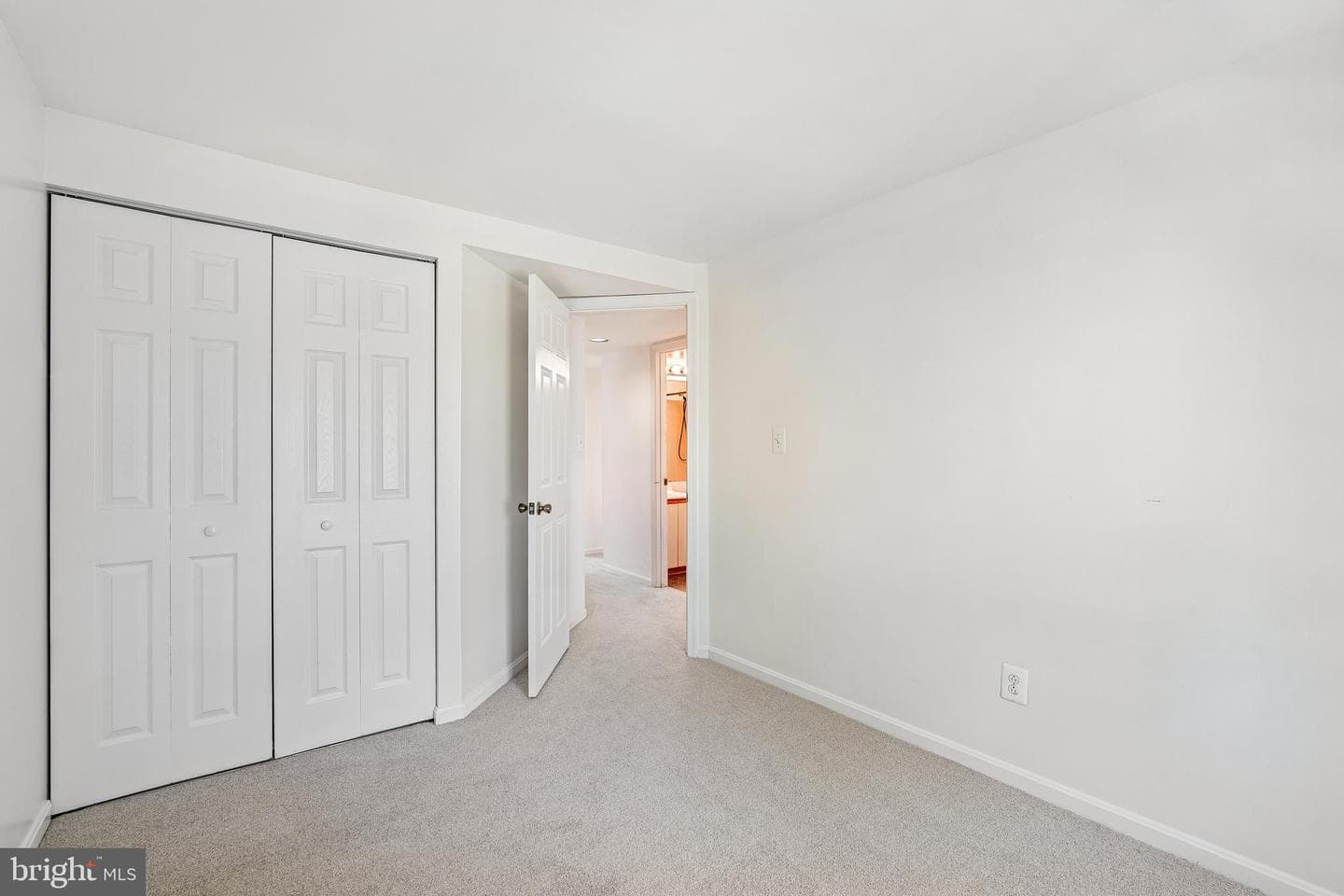 8541 Hawk Run Terrace photo 25
