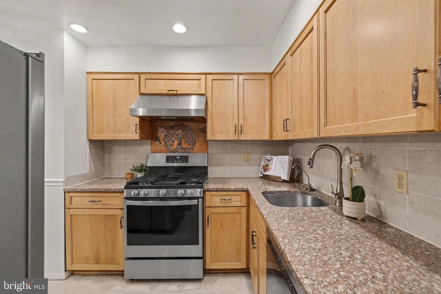 8328 N Brook Lane photo 17