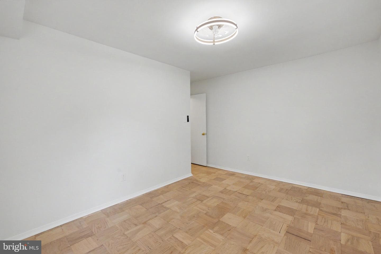 8328 N Brook Lane photo 34