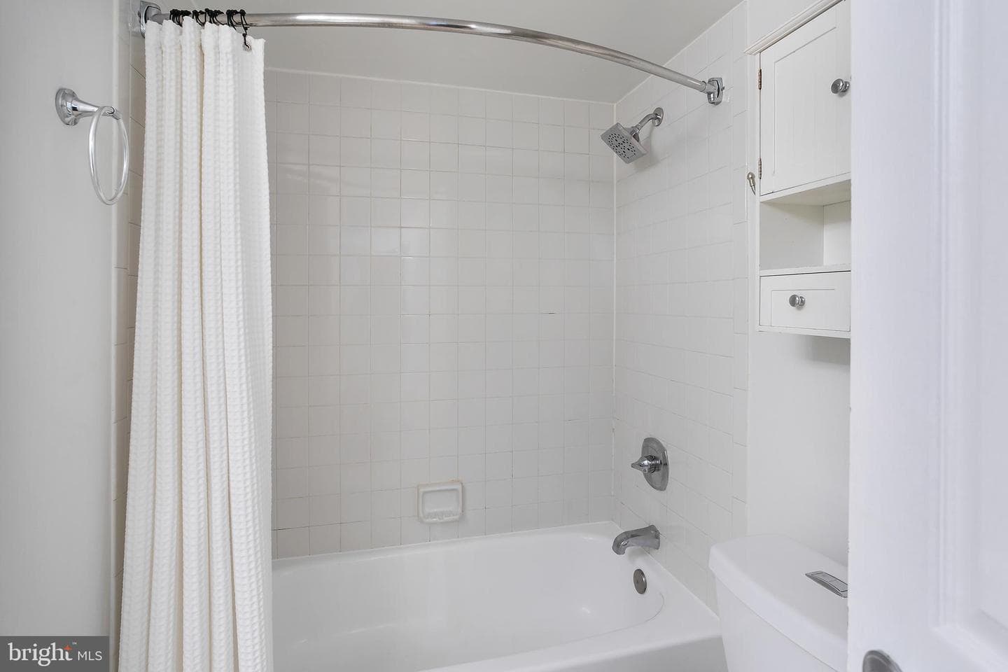 10101 Grosvenor Place #2008 photo 9