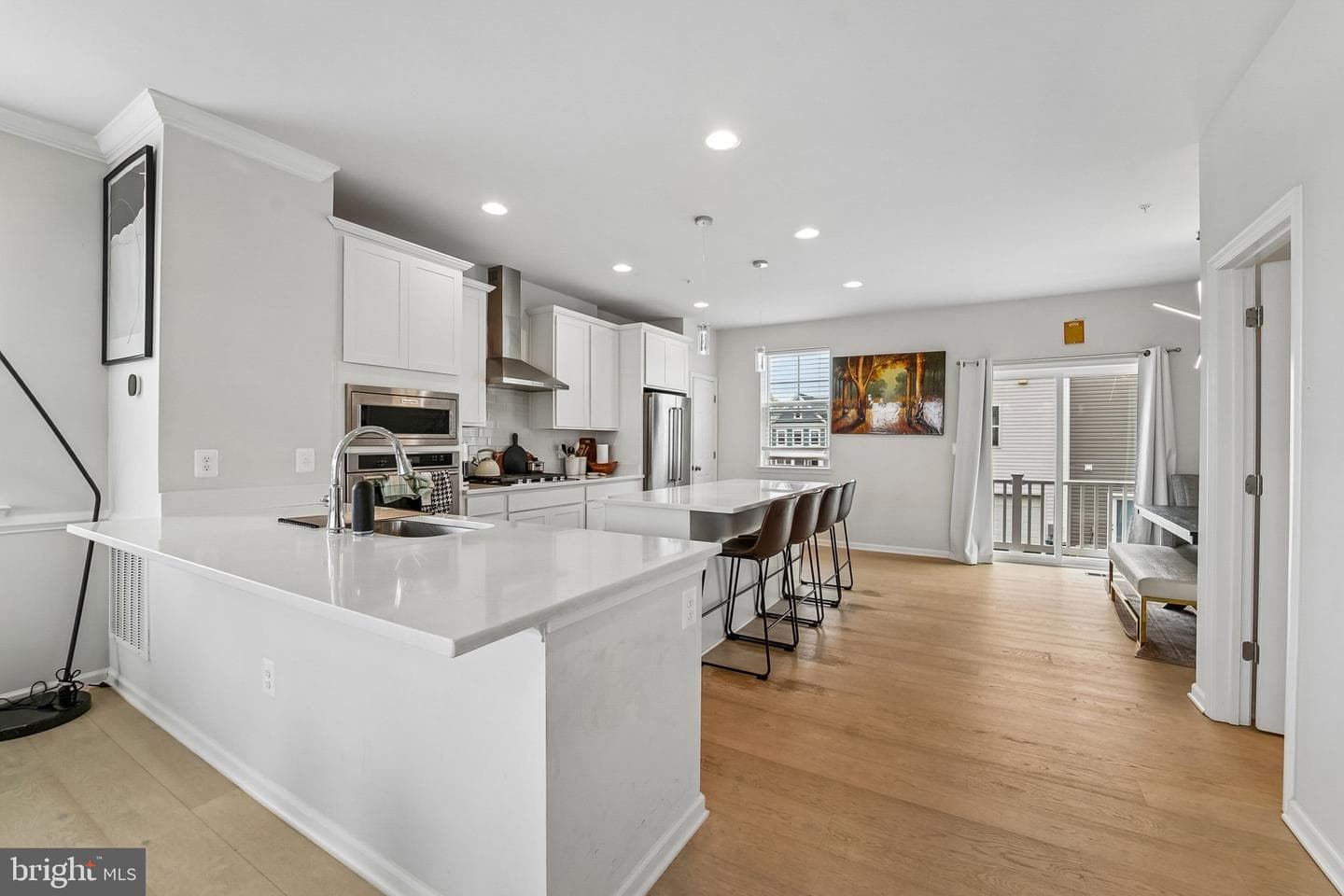 22917 Mater Way photo 7
