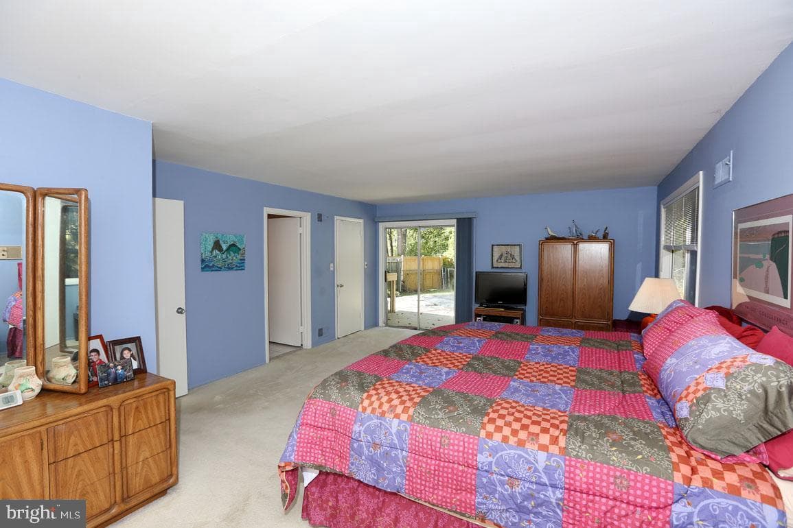 6900 Heatherhill Road photo 19