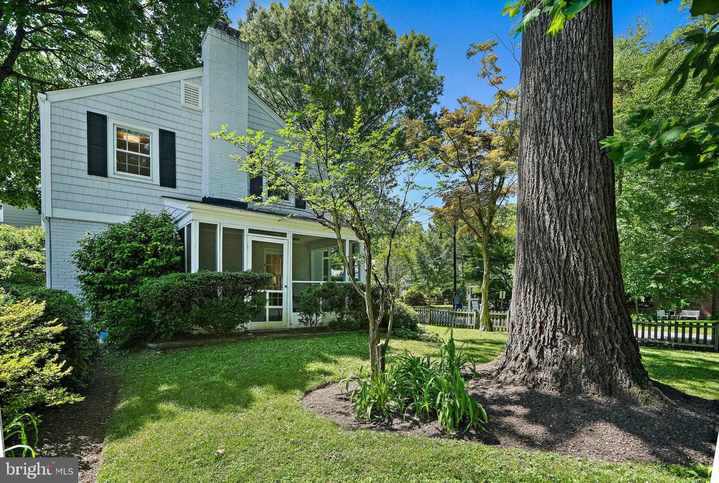 3414 Thornapple Street photo 5