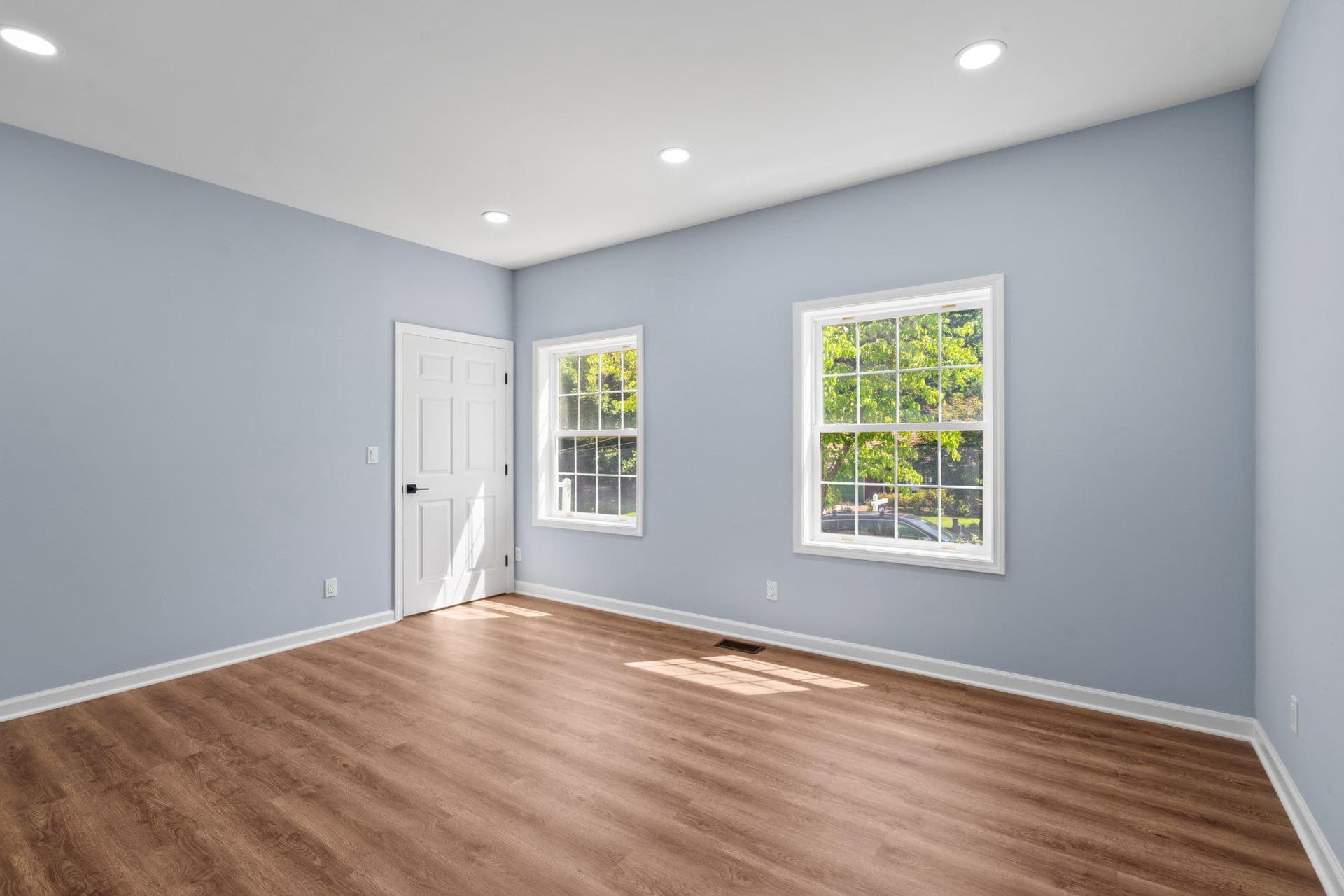 2017 Glenallan Avenue photo 8