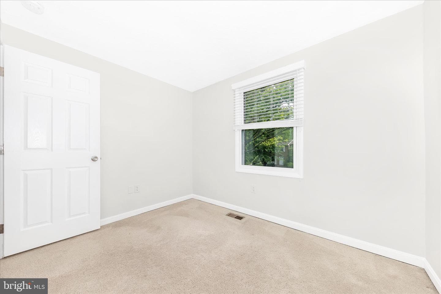 18048 Wagonwheel Court photo 31