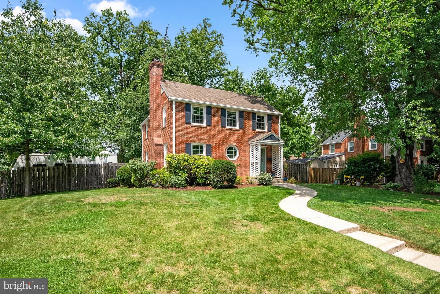1709 White Oak Drive photo 1