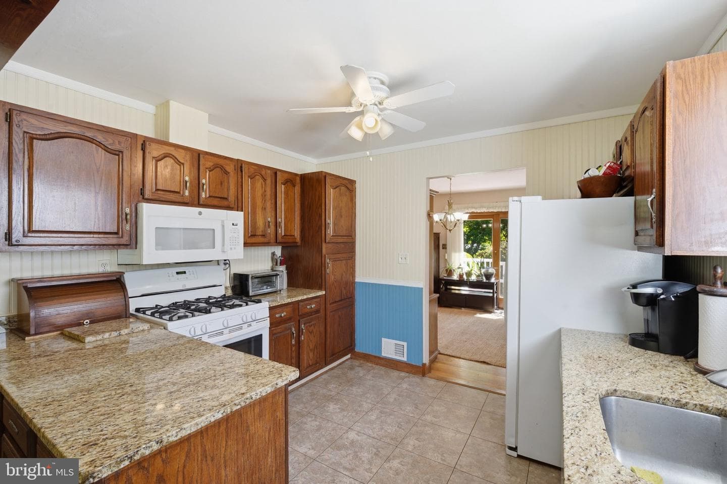 12615 Eastbourne Drive photo 15