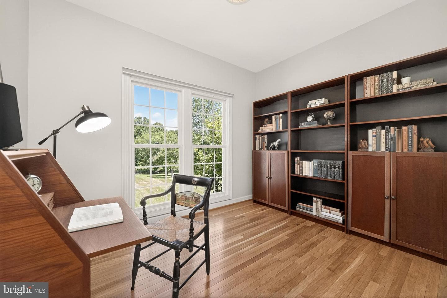 14405 Cervantes Avenue photo 36