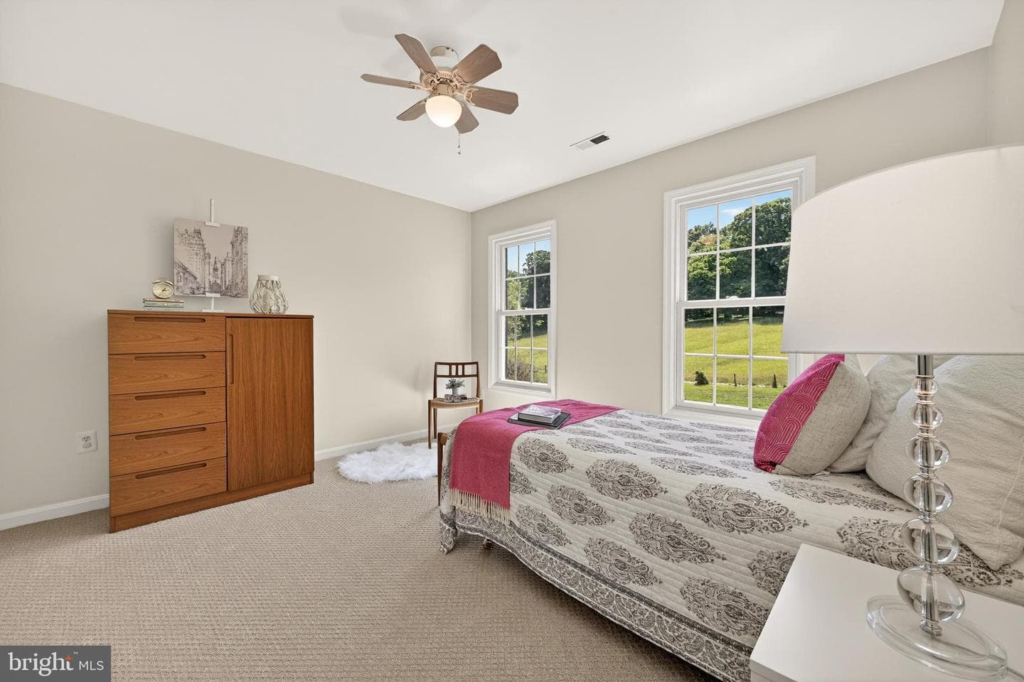 14405 Cervantes Avenue photo 53