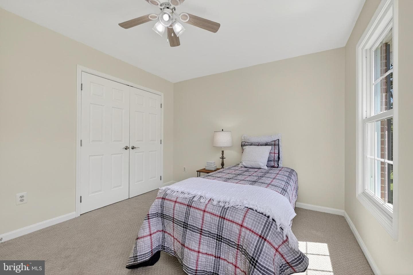 14405 Cervantes Avenue photo 56